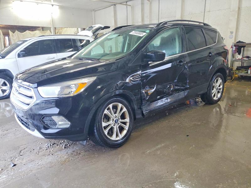 FORD ESCAPE SE 2018 with VIN 1FMCU9GD7JUC87180 - Photo from auction