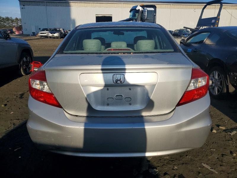Photo 6 from auction – 2012 HONDA CIVIC LX with VIN 19XFB2F51CE339672