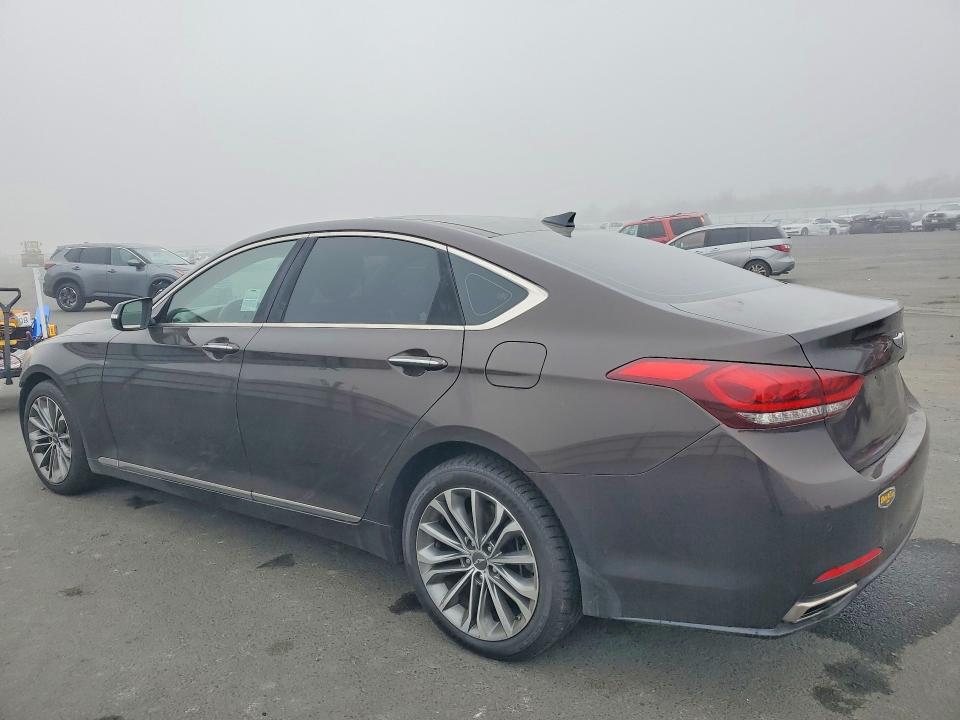 Photo 2 from auction – 2015 HYUNDAI GENESIS with VIN KMHGN4JE6FU036791