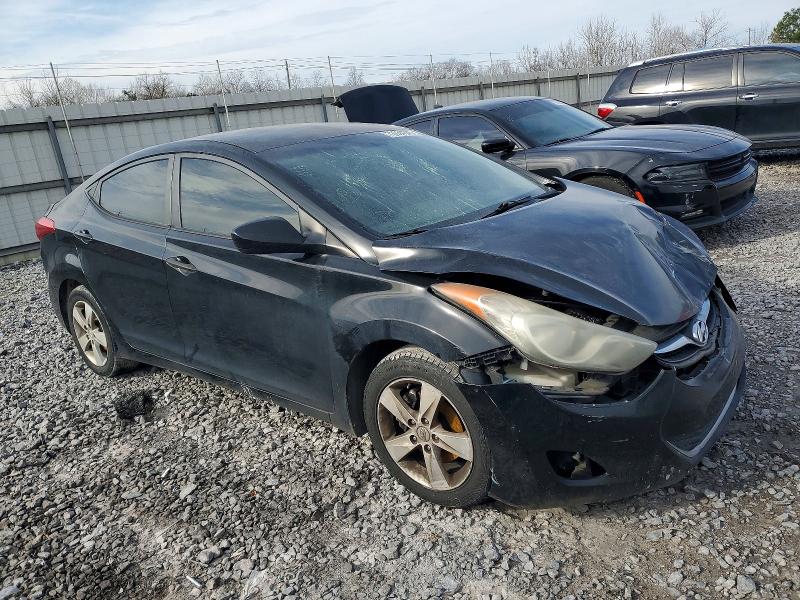 Photo 4 from auction – 2012 HYUNDAI ELANTRA GL with VIN KMHDH4AE7CU475732