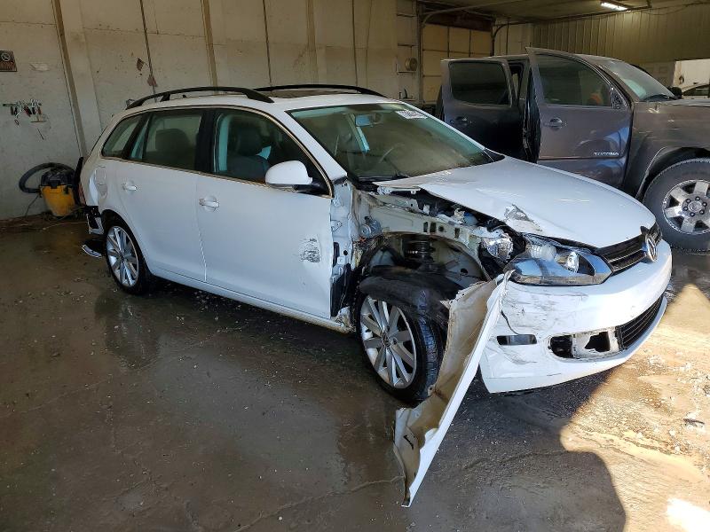 Photo 4 from auction – 2014 VOLKSWAGEN JETTA with VIN 3VWPL7AJ9EM606114