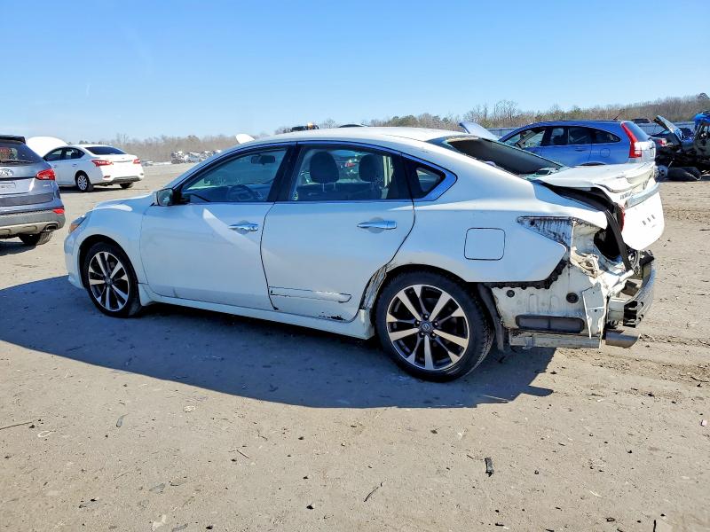 Photo 2 from auction – 2017 NISSAN ALTIMA with VIN 1N4AL3AP4HN306289