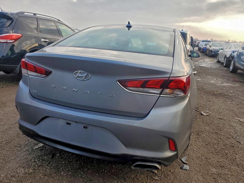 Photo 6 from auction – 2018 HYUNDAI SONATA SE with VIN 5NPE24AF2JH692907