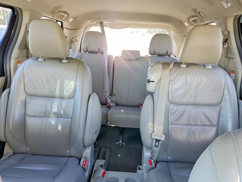 Photo 10 from auction – 2019 TOYOTA SIENNA with VIN 5TDYZ3DC4KS993159