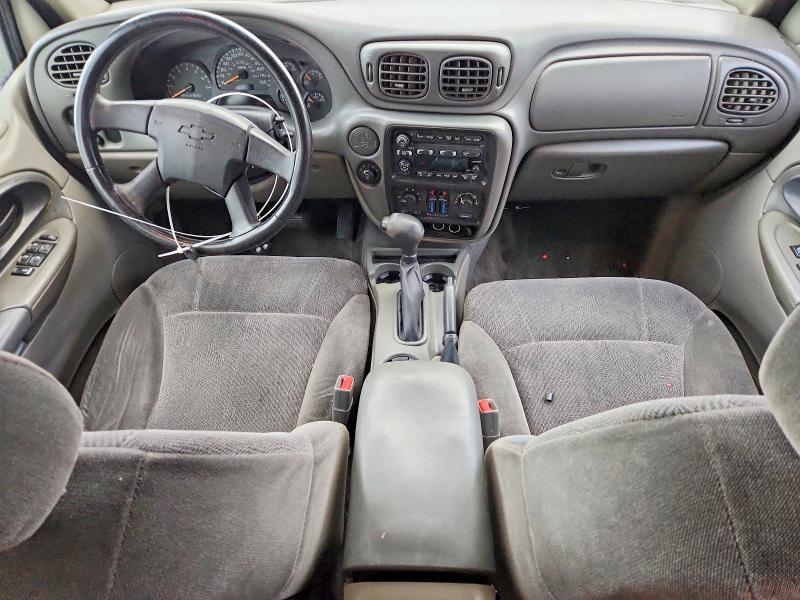 Photo 8 from auction – 2003 CHEVROLET TRAILBLAZE with VIN 1GNDS13S332342895
