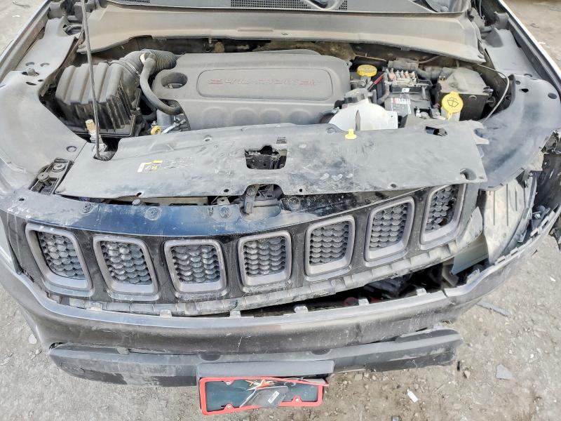 Photo 12 from auction – 2017 JEEP COMPASS with VIN 3C4NJDDB7HT689555