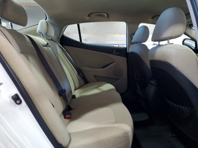 Photo 10 from auction – 2011 KIA OPTIMA LX with VIN KNAGM4A70B5074950