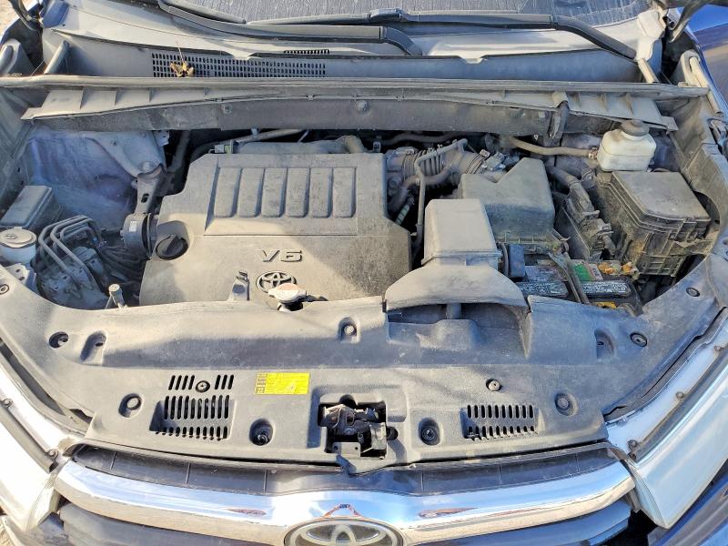 Photo 12 from auction – 2016 TOYOTA HIGHLANDER with VIN 5TDDKRFH6GS347028