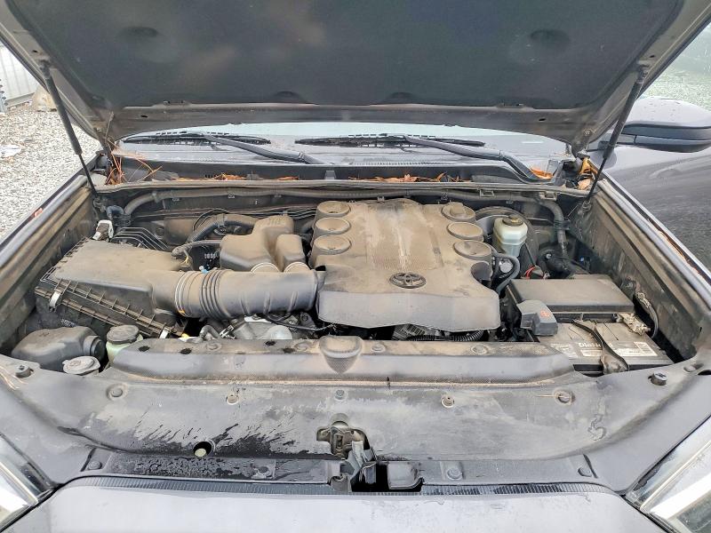 Photo 12 from auction – 2016 TOYOTA 4RUNNER SR with VIN JTEZU5JR1G5118959
