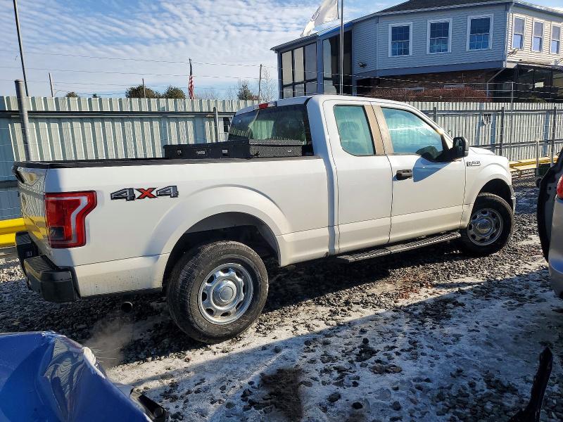 Photo 3 from auction – 2016 FORD F150 with VIN 1FTFX1EF8GFC44382