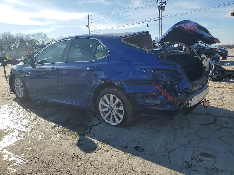 Photo 2 from auction – 2018 TOYOTA CAMRY with VIN 4T1B11HK1JU609282