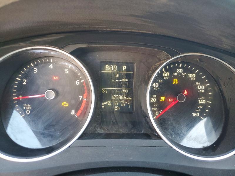 Photo 9 from auction – 2015 VOLKSWAGEN JETTA BASE with VIN 3VW2K7AJ4FM318869