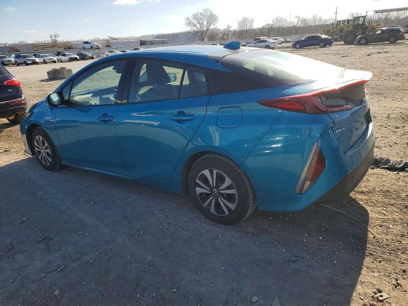 Photo 2 from auction – 2020 TOYOTA PRIUS PRIM with VIN JTDKARFP4L3135936