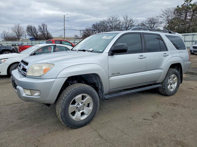 TOYOTA 4RUNNER SR 2005 with VIN JTEBU14RX50071513 - Photo from auction