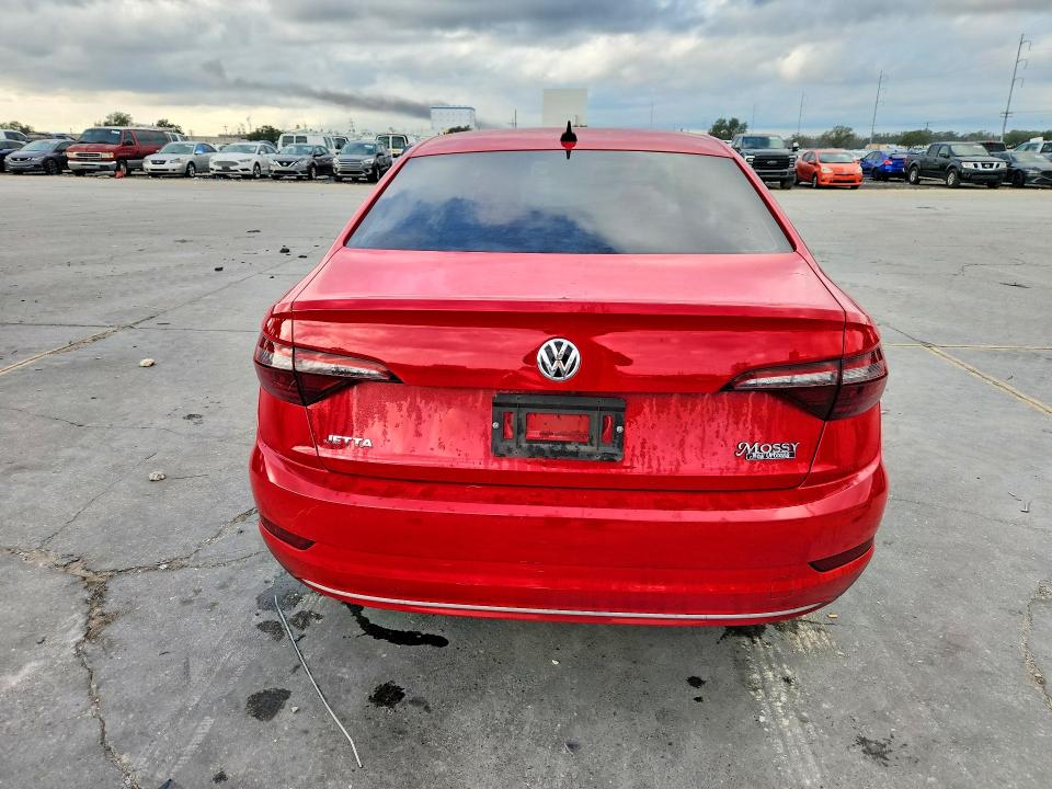 Photo 6 from auction – 2020 VOLKSWAGEN JETTA with VIN 3VWCB7BUXLM018469