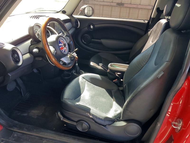 Photo 7 from auction – 2008 MINI COOPER with VIN WMWMF33568TT62382
