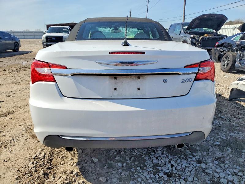 Photo 6 from auction – 2012 CHRYSLER 200 TOURIN with VIN 1C3BCBEG7CN160003