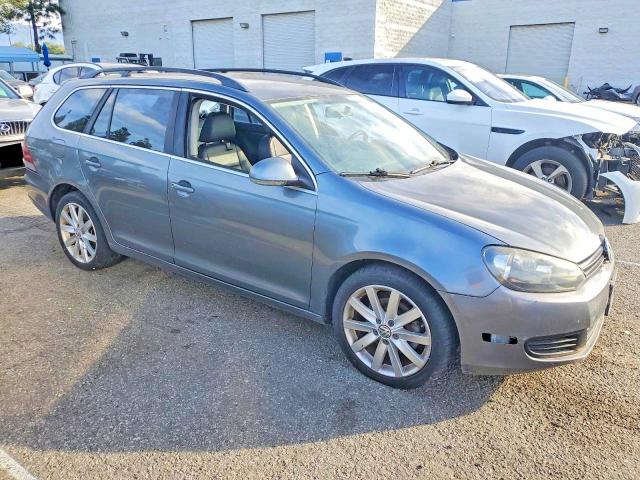 Photo 4 from auction – 2010 VOLKSWAGEN JETTA with VIN 3VWPZ7AJ6AM688294