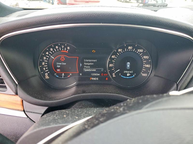 Photo 9 from auction – 2017 LINCOLN MKC RESERV with VIN 5LMCJ3C9XHUL11065