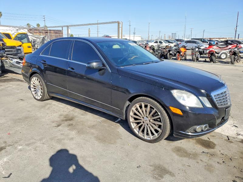 Photo 4 from auction – 2011 MERCEDES-BENZ E 350 with VIN WDDHF5GB4BA265450