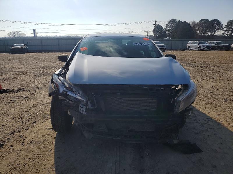 Photo 5 from auction – 2018 KIA FORTE LX with VIN 3KPFK4A78JE178478