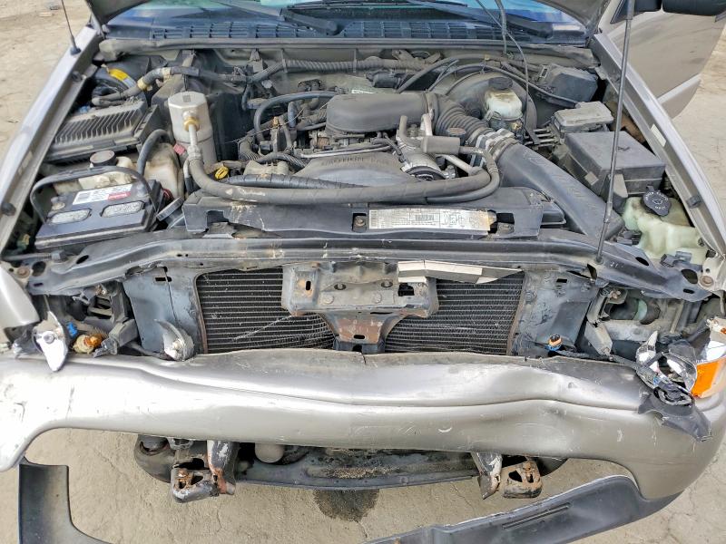 Photo 11 from auction – 2000 GMC SONOMA with VIN 1GTCS19W7Y8173161