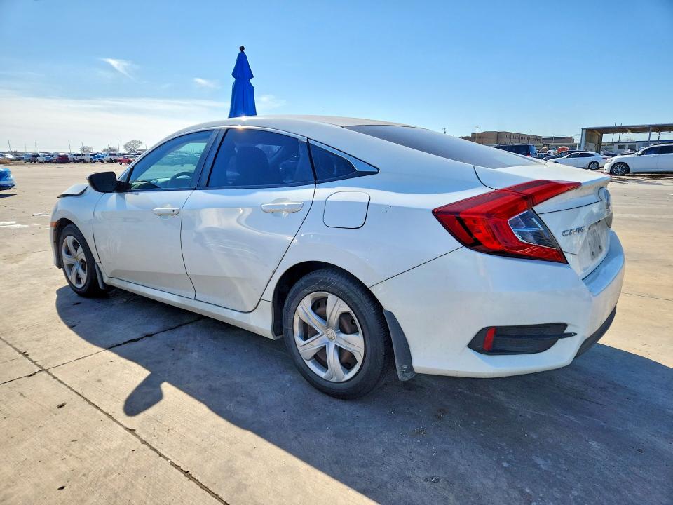 Photo 2 from auction – 2017 HONDA CIVIC LX with VIN 19XFC2F51HE062932