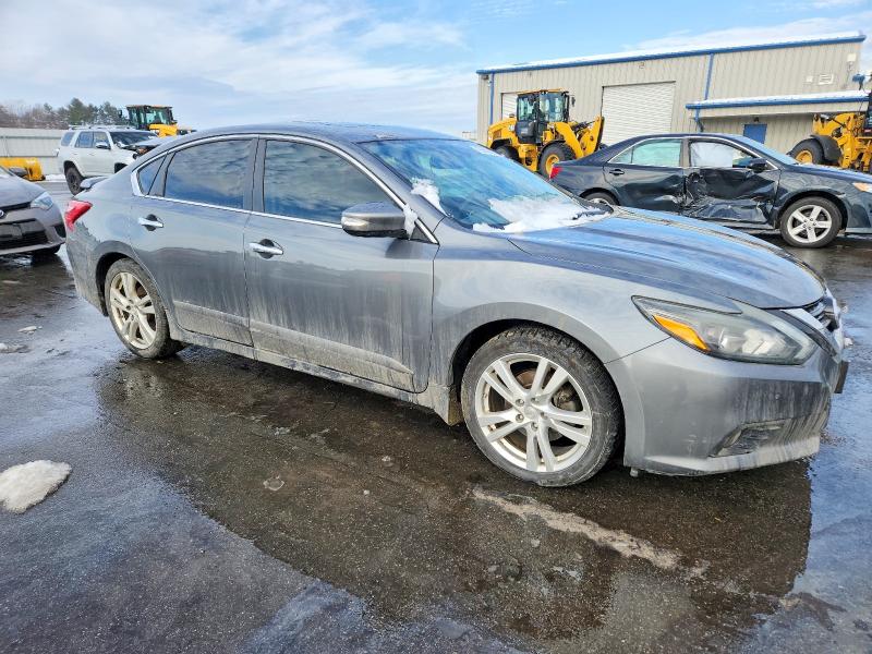 Zdjęcie 4 z aukcji – 2017 NISSAN ALTIMA 3.5 z VIN 1N4BL3AP4HC249110