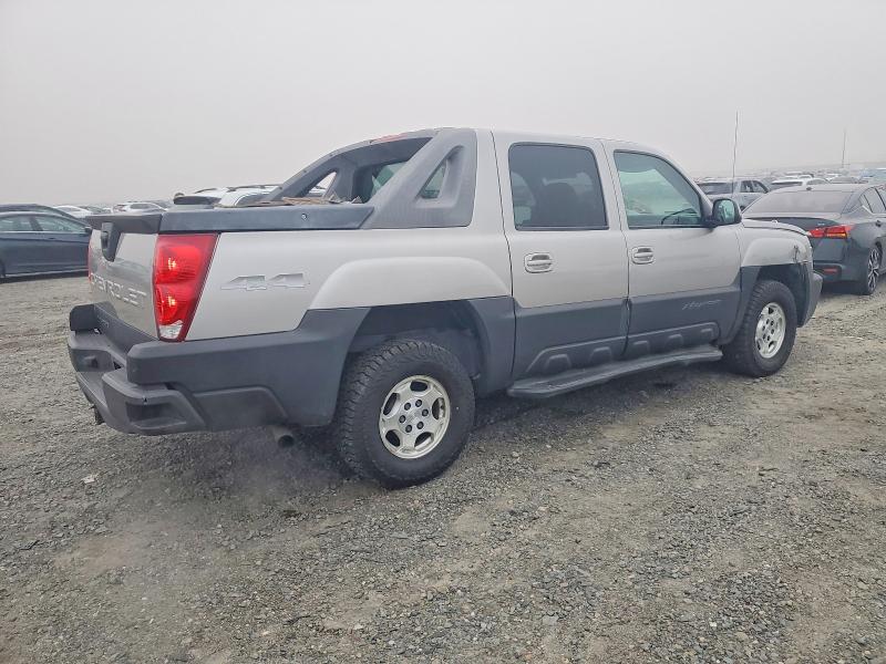 Photo 3 from auction – 2004 CHEVROLET AVALANCHE with VIN 3GNEK12T84G193245