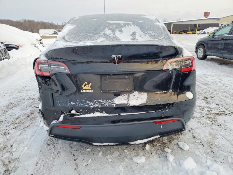 Foto 6 de la subasta – 2021 TESLA MODEL Y con VIN 5YJYGAEE4MF125809