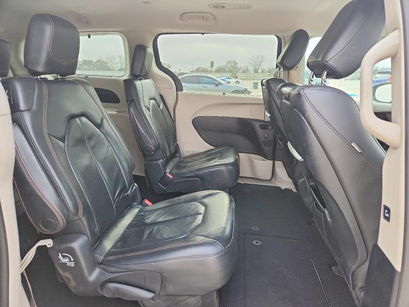 Photo 11 from auction – 2017 CHRYSLER PACIFICA T with VIN 2C4RC1EG2HR592237