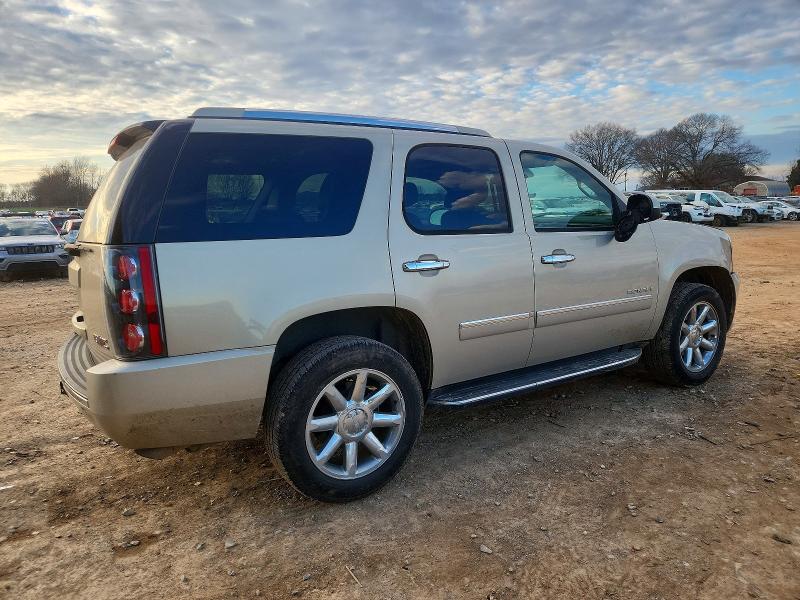 Photo 3 from auction – 2011 GMC YUKON DENA with VIN 1GKS2EEFXBR354463