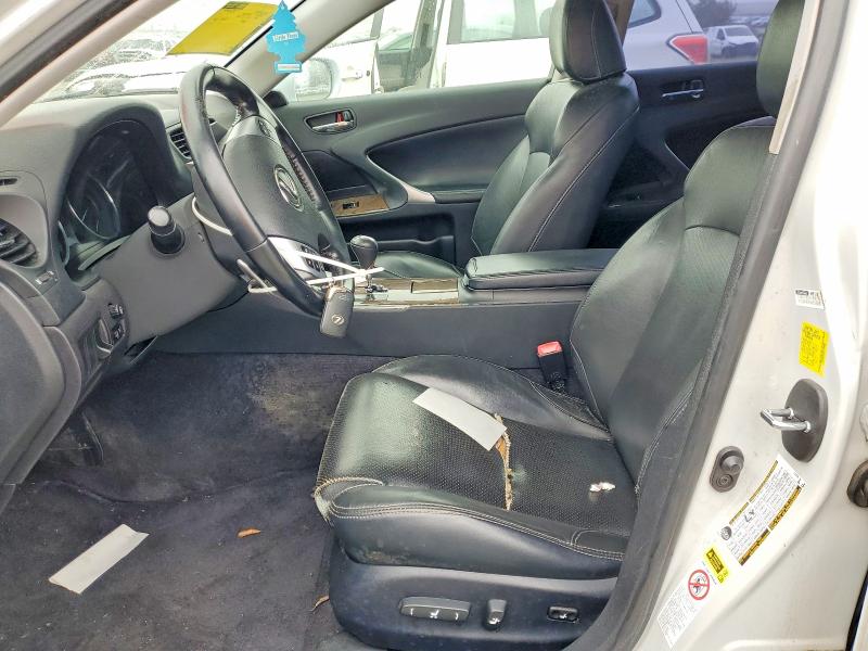 Photo 7 from auction – 2011 LEXUS IS with VIN JTHBF5C29B5143406