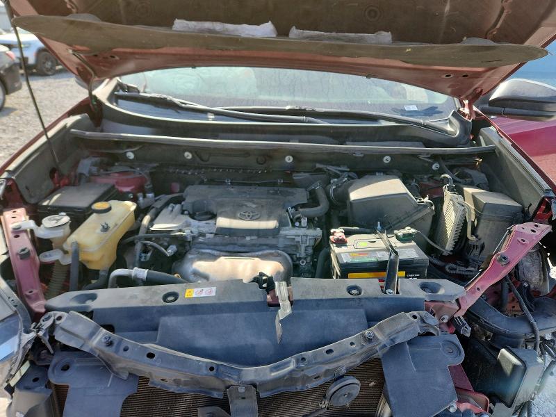 Photo 12 from auction – 2018 TOYOTA RAV4 LE with VIN 2T3BFREV8JW739615