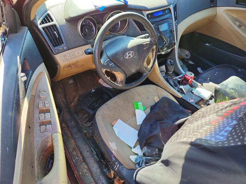 Photo 8 from auction – 2011 HYUNDAI SONATA with VIN 5NPEB4AC6BH199013