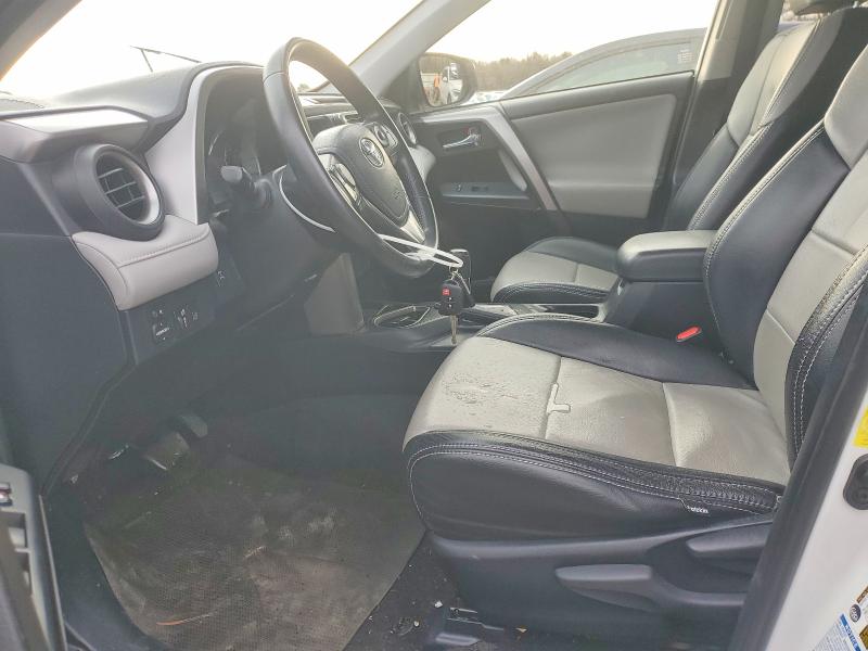 Photo 7 from auction – 2017 TOYOTA RAV4 XLE with VIN JTMRFREV1HD207774