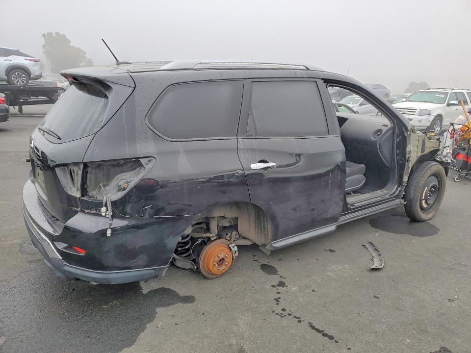 Photo 3 from auction – 2018 NISSAN PATHFINDER with VIN 5N1DR2MN9JC625114