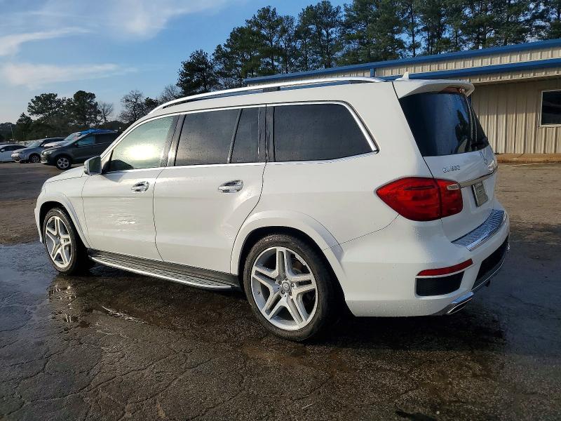 Photo 2 from auction – 2015 MERCEDES-BENZ GL 550 4MA with VIN 4JGDF7DE2FA484203