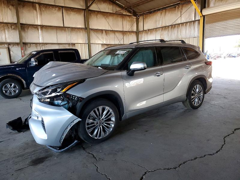 TOYOTA HIGHLANDER 2022 with VIN 5TDFARAH8NS015012 - Photo from auction