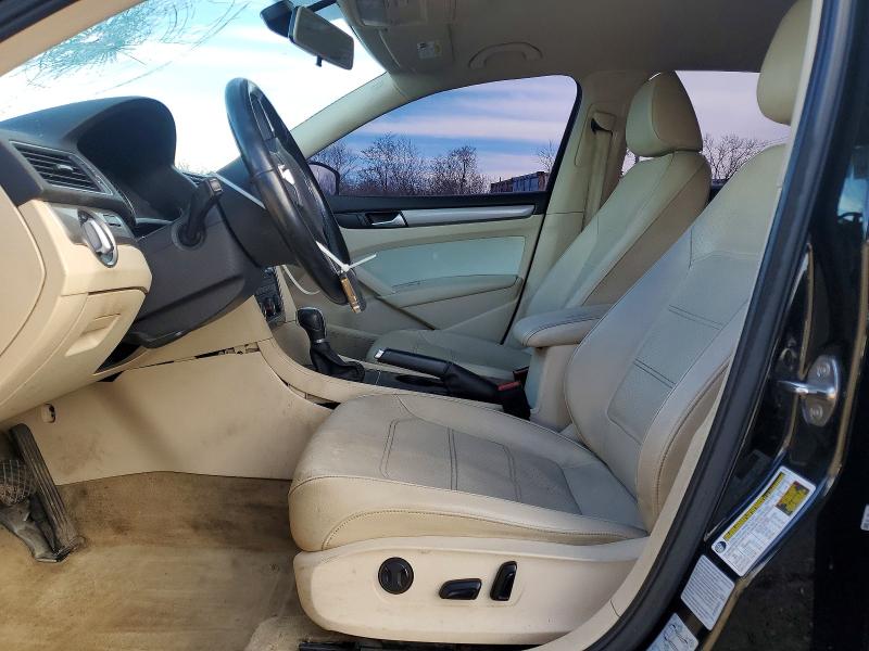 Photo 7 from auction – 2015 VOLKSWAGEN PASSAT with VIN 1VWAS7A3XFC083991