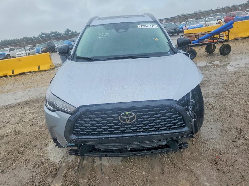 Photo 5 from auction – 2025 TOYOTA COROLLA CROSS with VIN 7MUBAAAG7SV122240