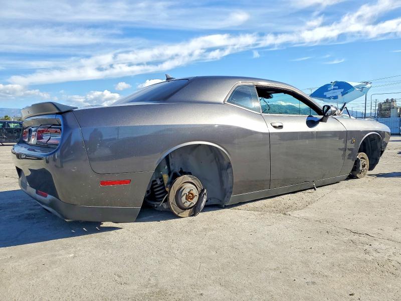 Photo 3 from auction – 2016 DODGE CHALLENGER with VIN 2C3CDZFJ7GH309531