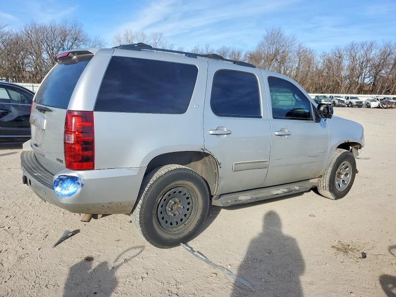 Photo 3 from auction – 2010 CHEVROLET TAHOE C150 with VIN 1GNUCBE07AR291968