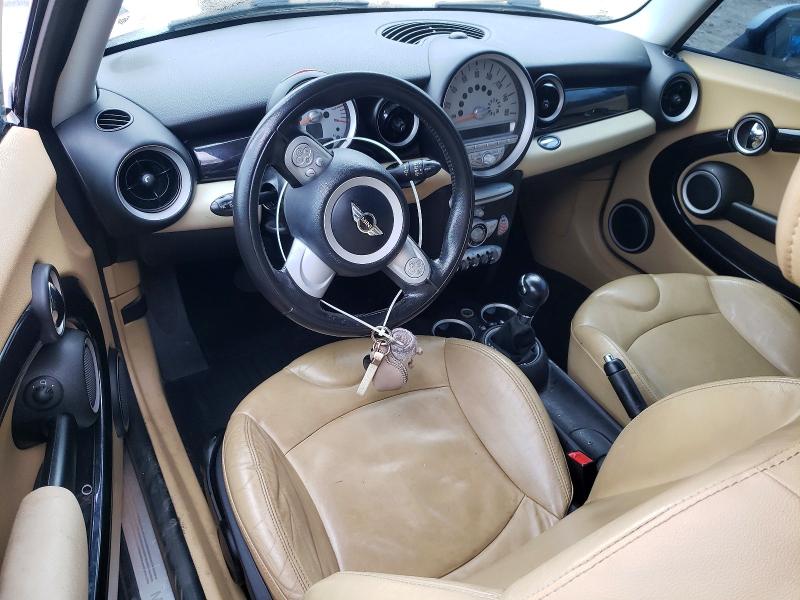 Photo 8 from auction – 2010 MINI COOPER with VIN WMWMF3C52ATZ66324