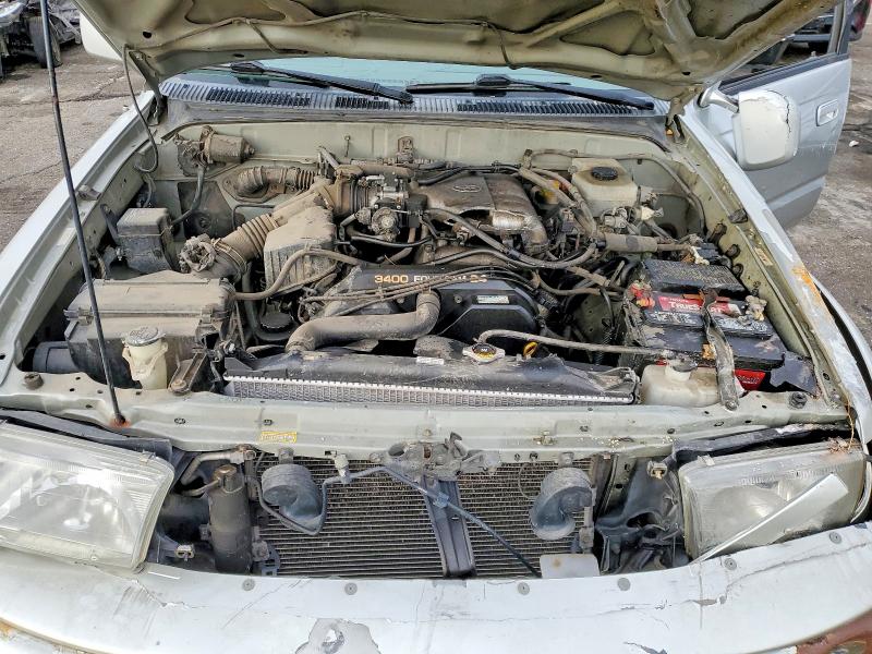 Photo 11 from auction – 2001 TOYOTA 4RUNNER with VIN JT3HN86R910337443