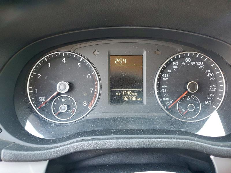 Photo 9 from auction – 2015 VOLKSWAGEN PASSAT S with VIN 1VWAS7A33FC112134