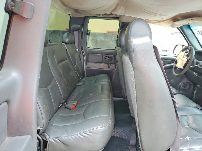 Photo 10 from auction – 2003 CHEVROLET SILVERADO with VIN 1GCEK19T83E118209