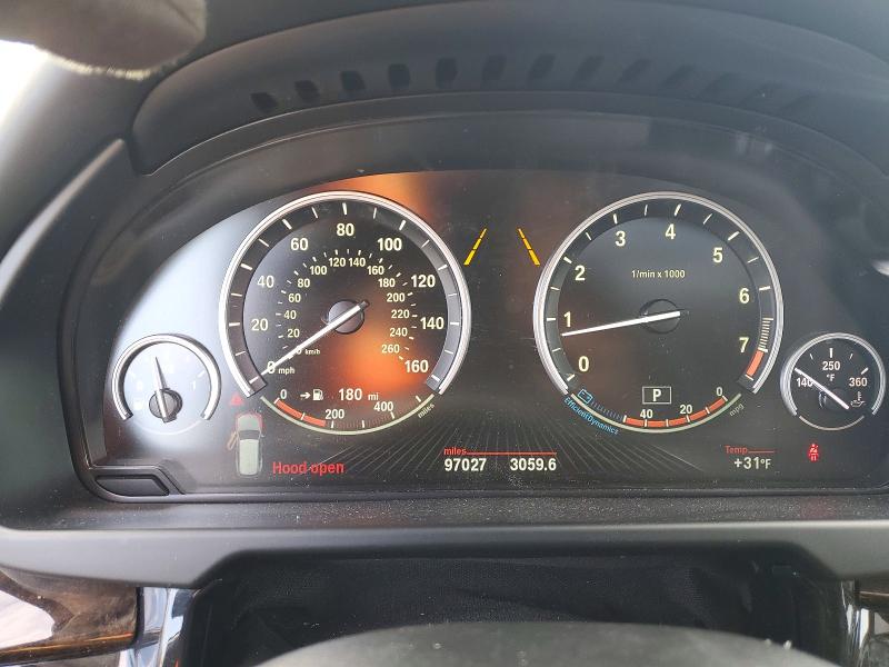 Photo 9 from auction – 2015 BMW X5 XDRIVE3 with VIN 5UXKR0C55F0P14364