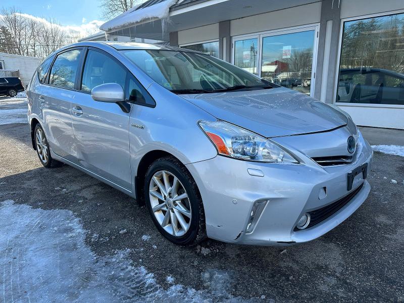 TOYOTA PRIUS V 2012 with VIN JTDZN3EU5C3151392 - Photo from auction