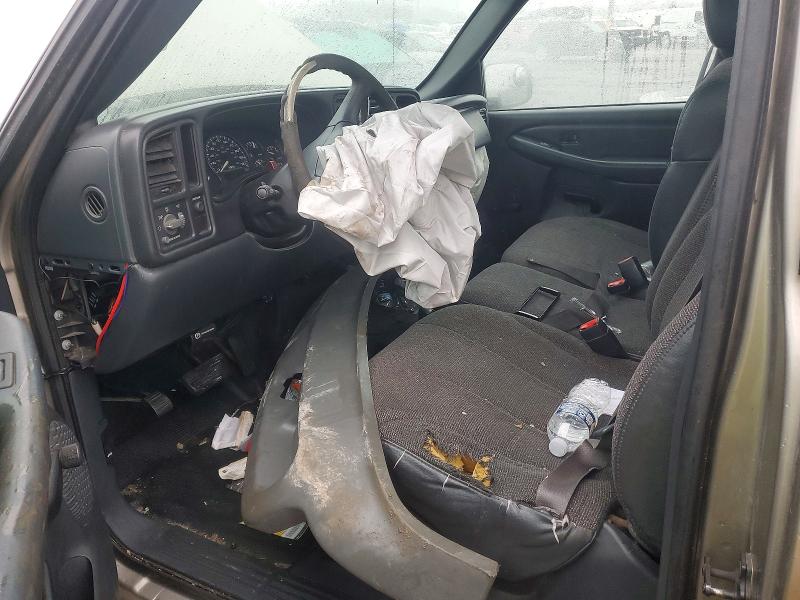 Photo 7 from auction – 2001 CHEVROLET SILVERADO with VIN 1GCHC24U01E343771